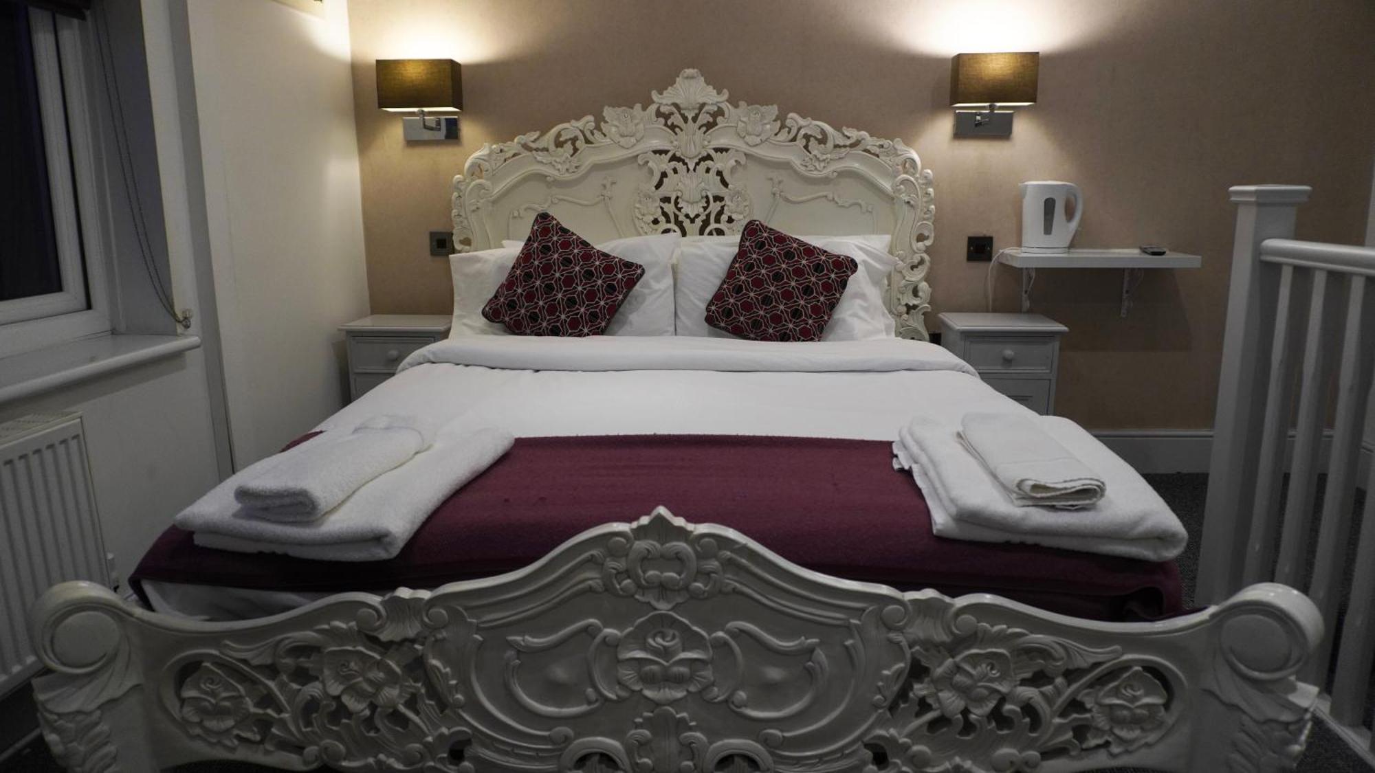 The Bell Shifnal Hotel Exterior foto